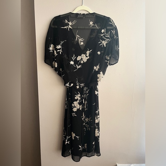 MaxMara tank dress with matching wrap top. - Picture 8 of 8